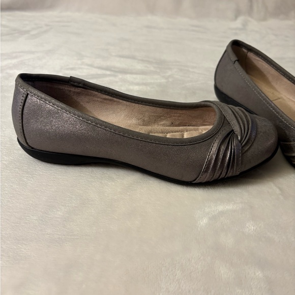 White Mountain Metallic Gray Loafers - Picture 3 of 7